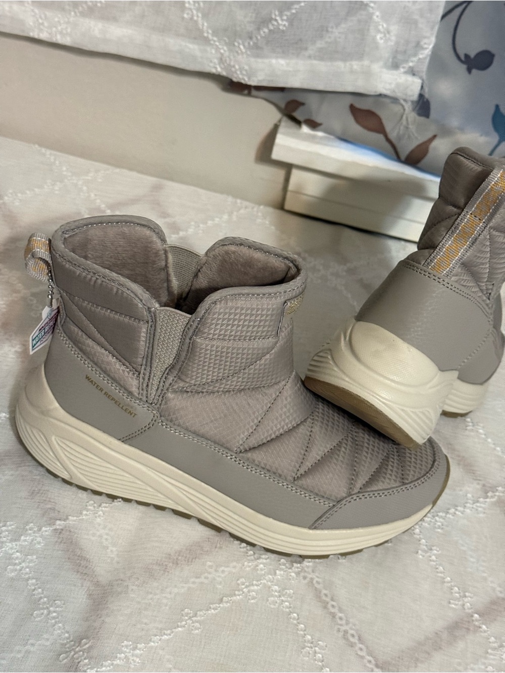 Skechers Quilted Ankle Snow Boots in Taupe with Gold Trim - Picture 3 of 7